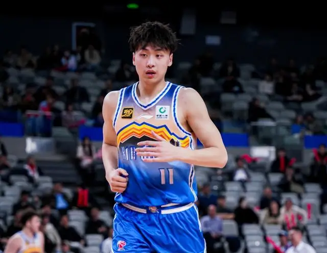 原創CBA第10輪最佳陣容：張鎮麟加盟新高率上海6連勝 齊麟高詩巖爆發