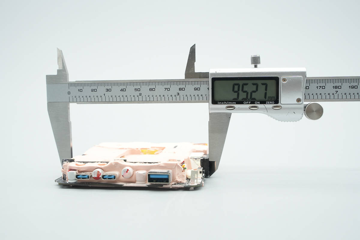 支援APP跨端查詢一鍵管理，安克Prime 150W充電底座拆解