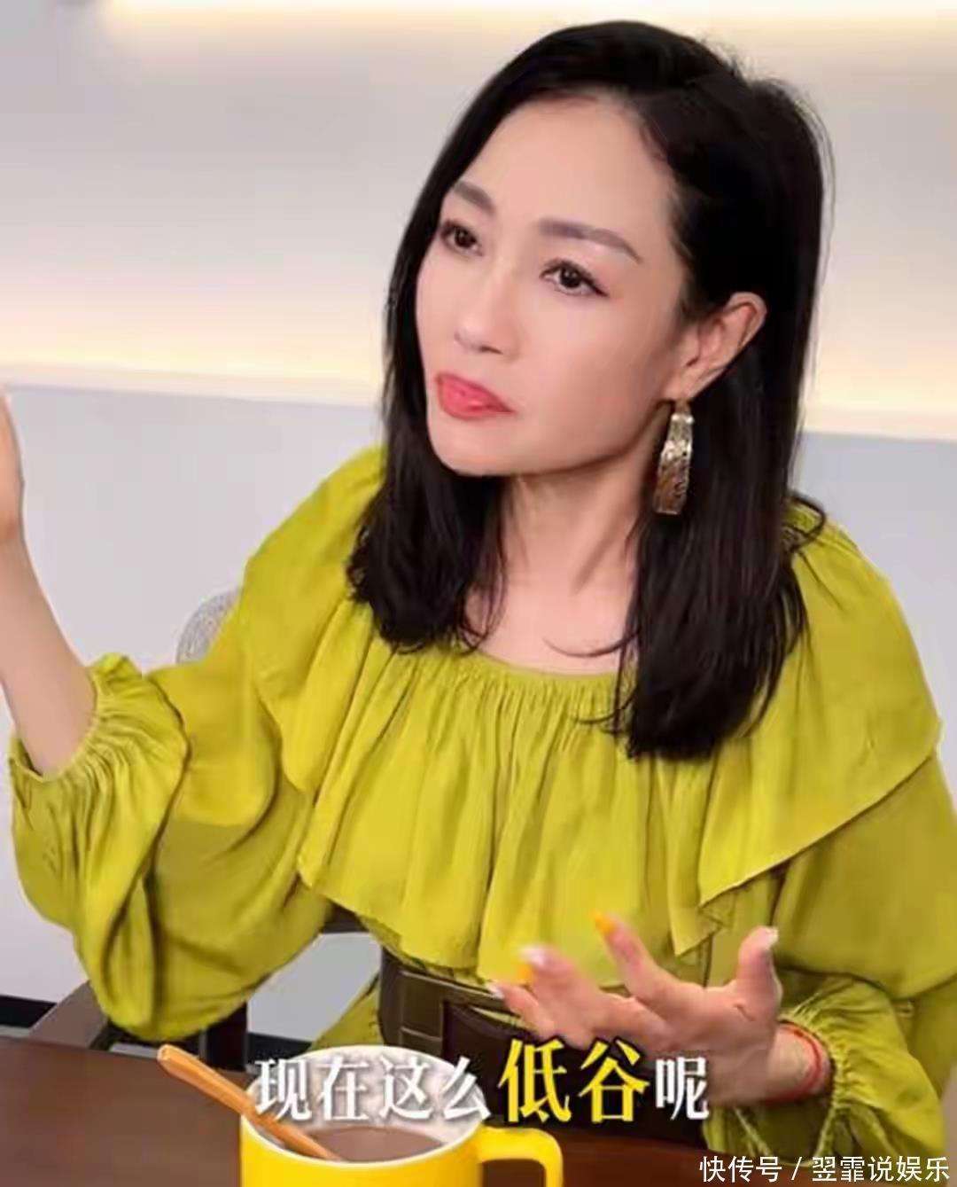 原創最美亞姐楊玉梅曬近況，沒戲拍香港租房，都60了稱不敢結婚生孩子