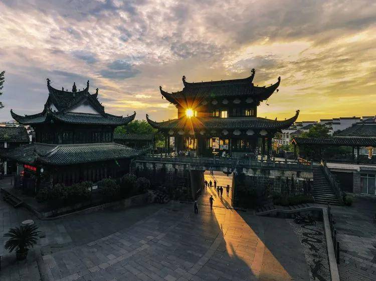 國際旅遊攝影網2026年國內外攝影路線全景指南