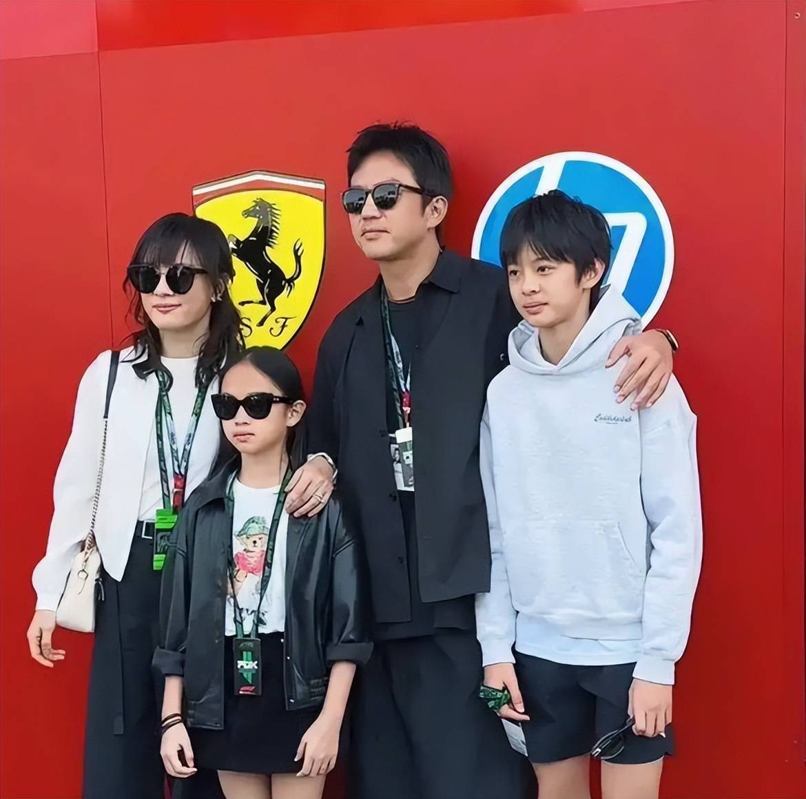 “全家移民”真相大白僅半年，43歲孫儷再傳喜訊，張藝謀真沒撒謊