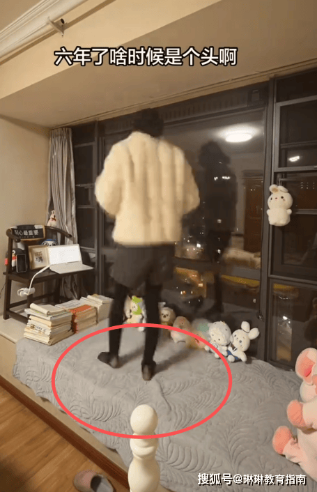 原創“考研6年，卻敗給了一條黑褲襪”，90後女生活成研王爺，一邊後悔一邊啃老