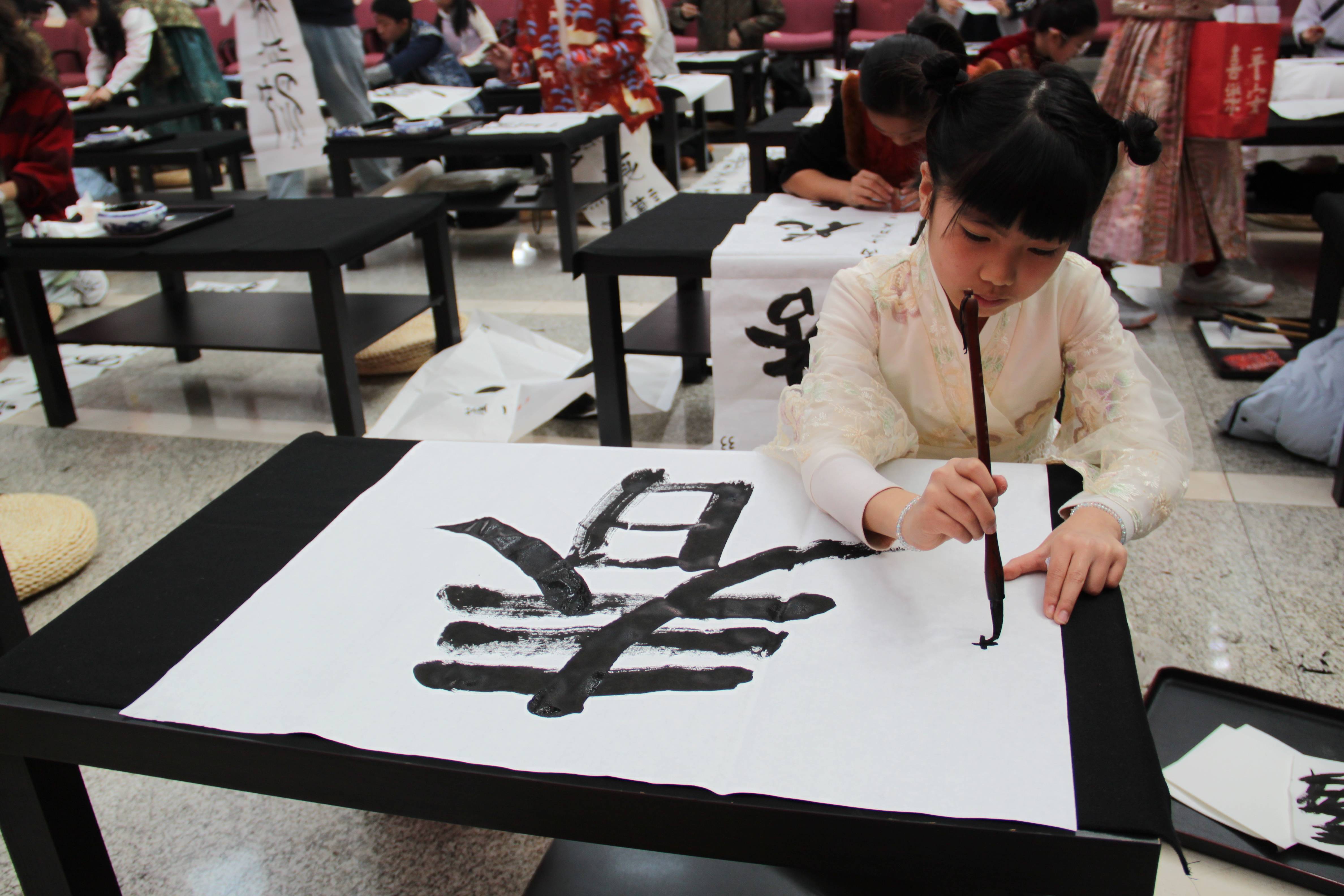 書法大賽遇上元宵廟會 5000讀者共赴書香盛宴