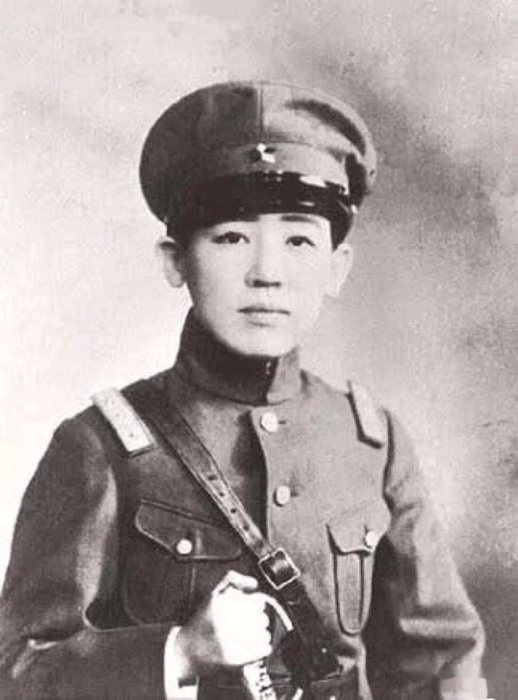 李萬春：川島芳子對戲劇界的敲詐勒索