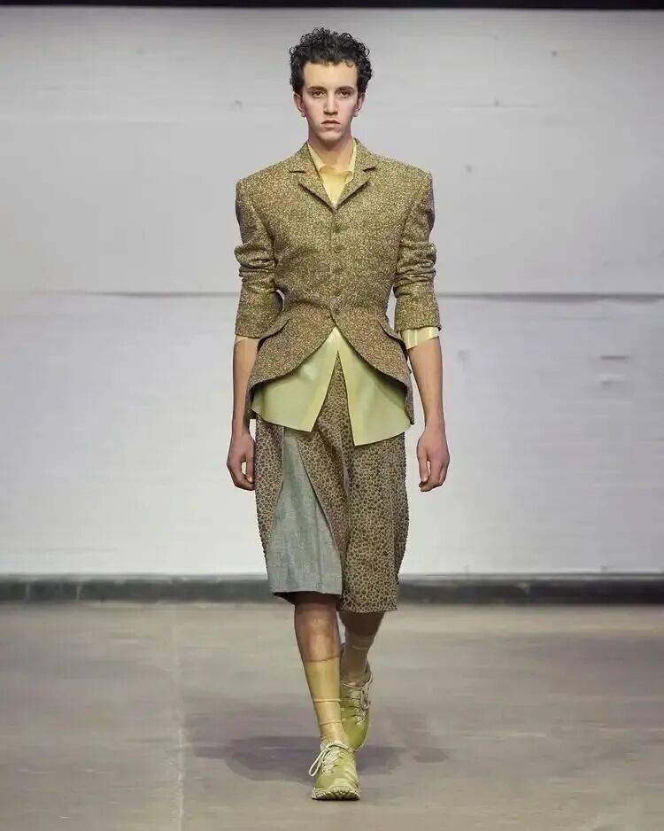 服裝畢業設計釋出 | 2026中央聖馬丁藝術與設計學院-研究生服裝畢業秀！