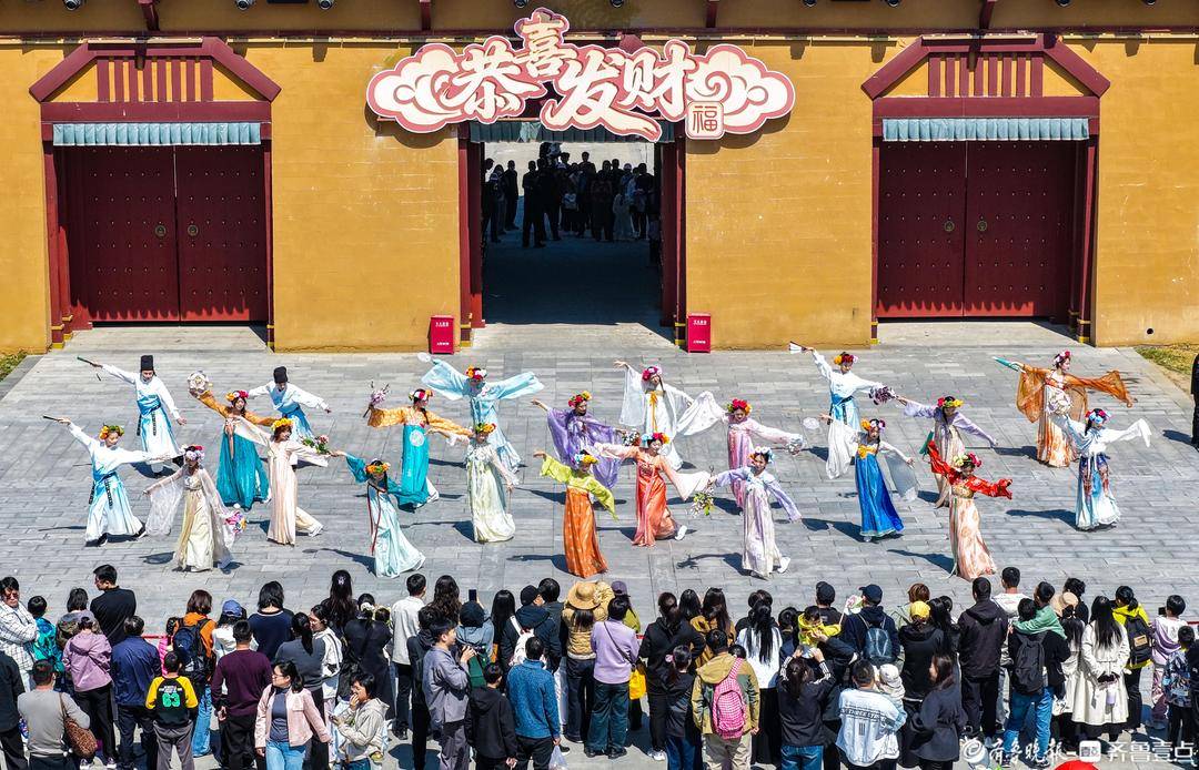 山東樂陵：清明假期首日 影視拍攝地遊人如織