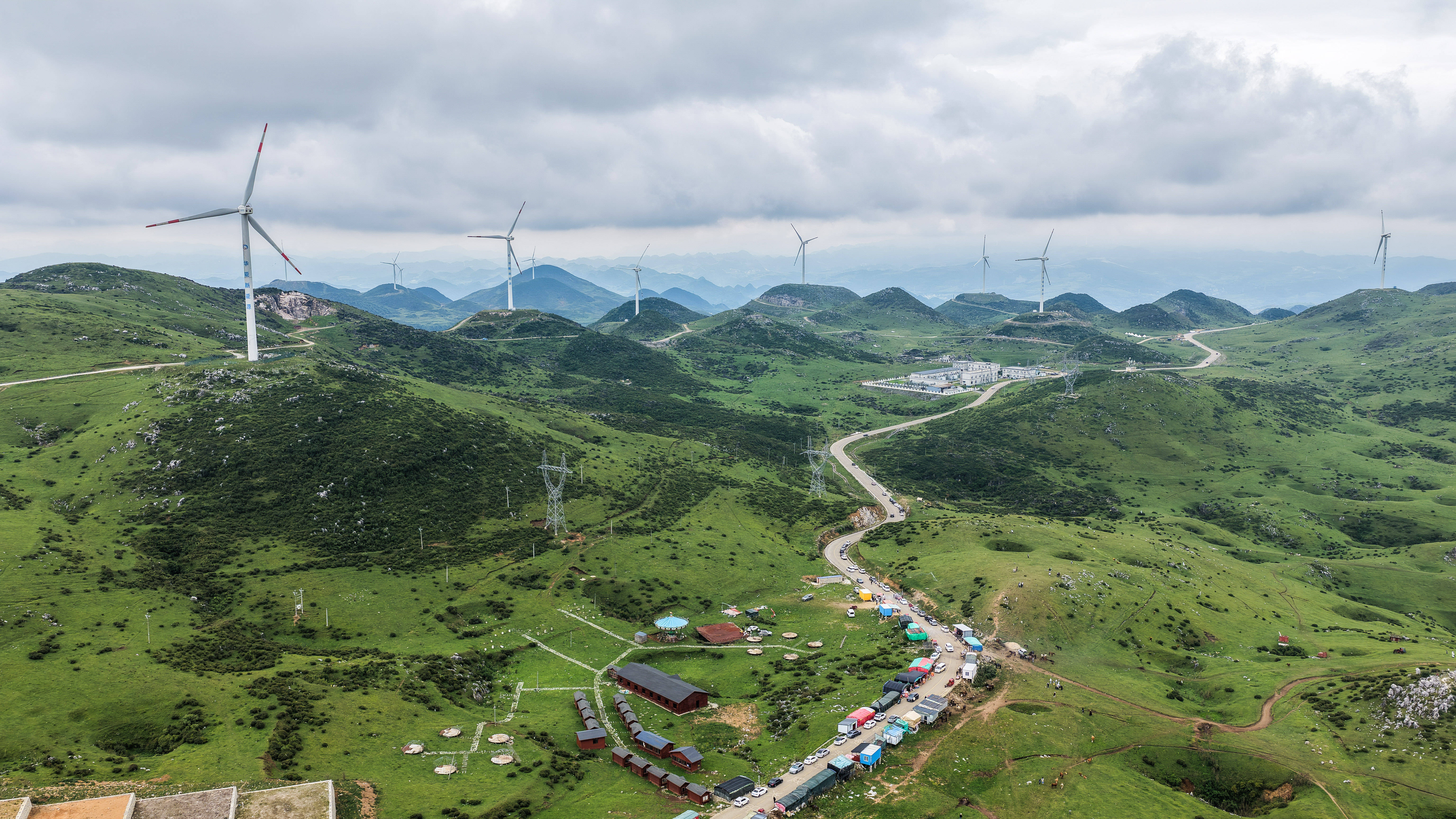 貴州威寧：高原小城迎來夏日旅遊高峰