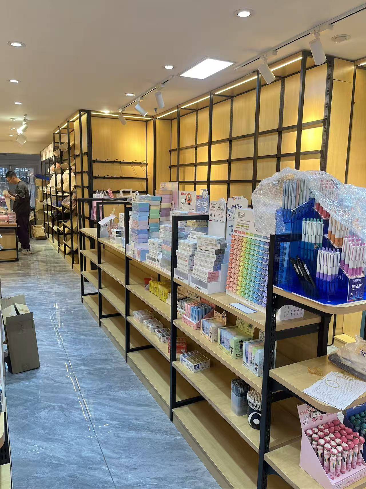 遼寧專業可靠的鑫鑫達金屬貨架書店貨架安裝廠家推薦