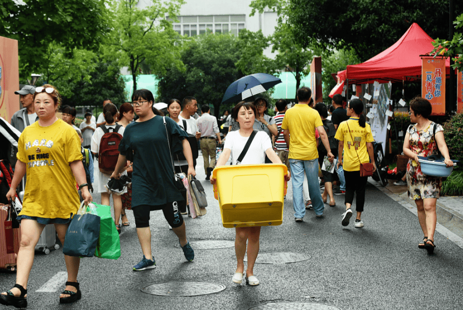 原創準大學生上大學，要不要帶被子？過來人聊聊