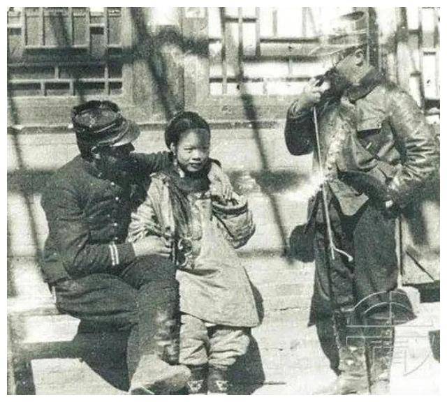 原創八國聯軍入侵，當街凌辱女性，看完讓人氣憤！